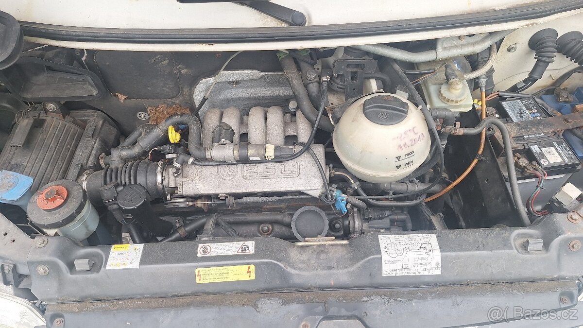 VW T4 2.5 TDI - polokaravan - 13