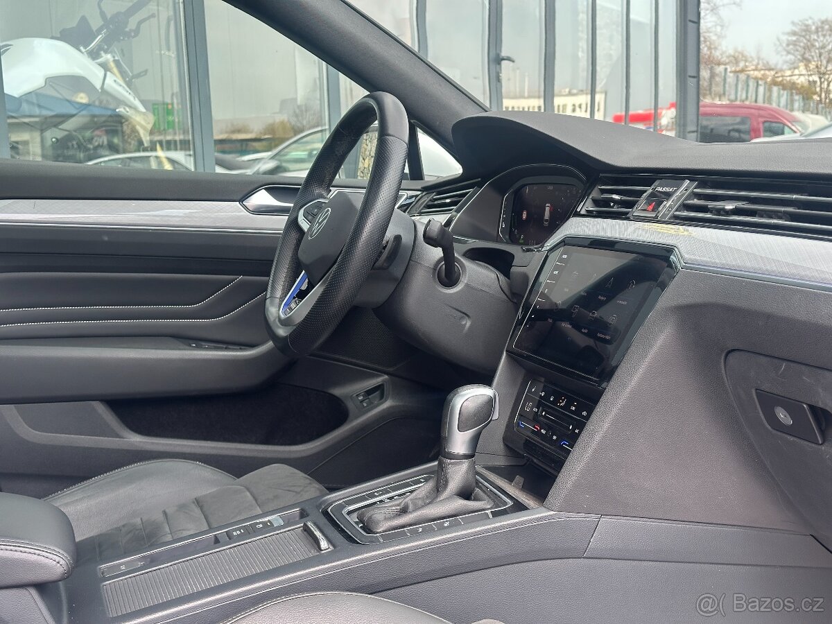 Volkswagen Passat 2021 - 13