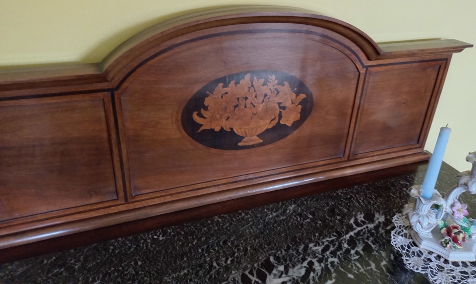 Starožitný nábytek-jídelna (intarzie, mramor,rozkládací stůl - 13