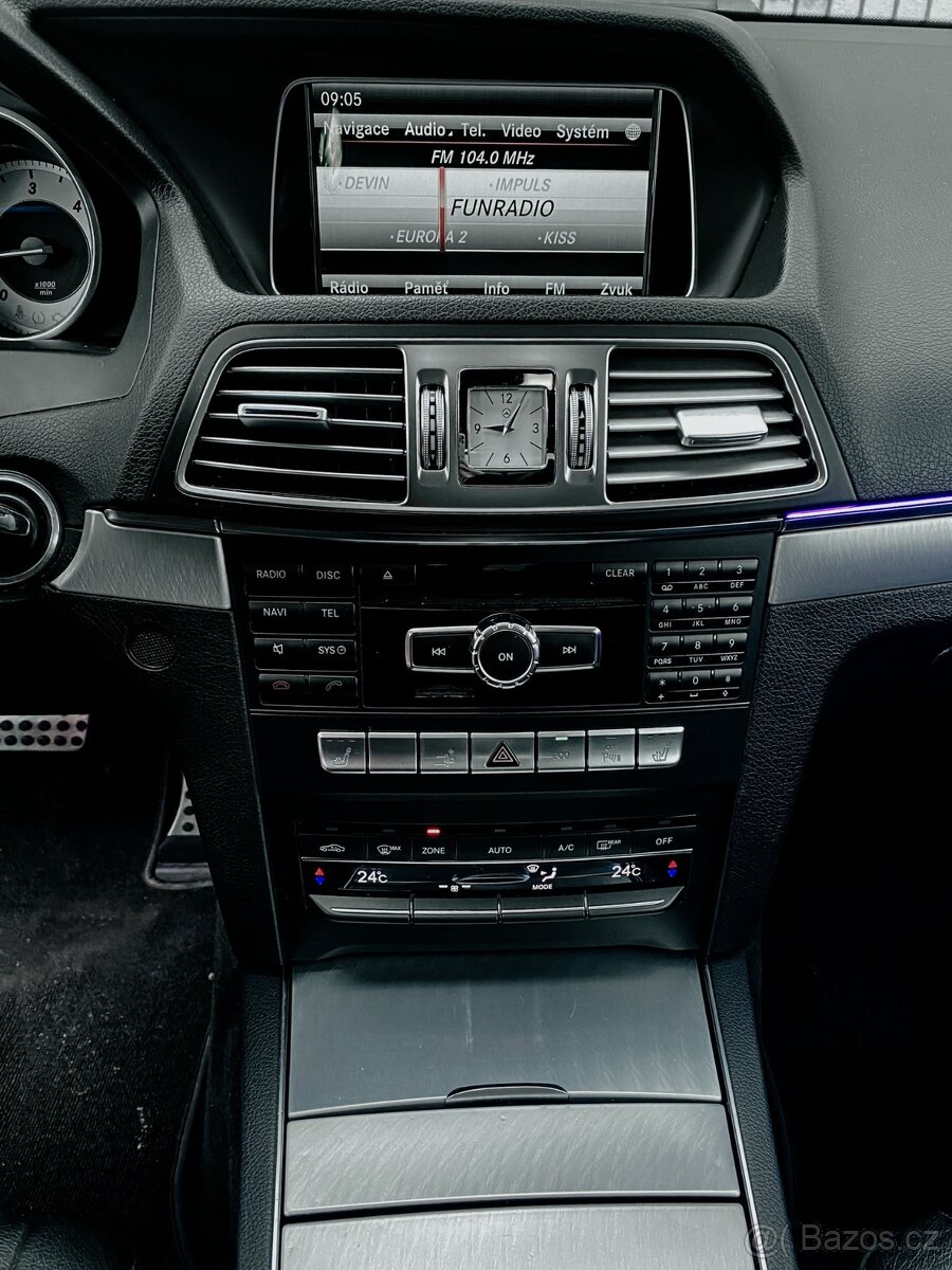 MERCEDES BENZ E 220 CDI AMG - LINE - 13