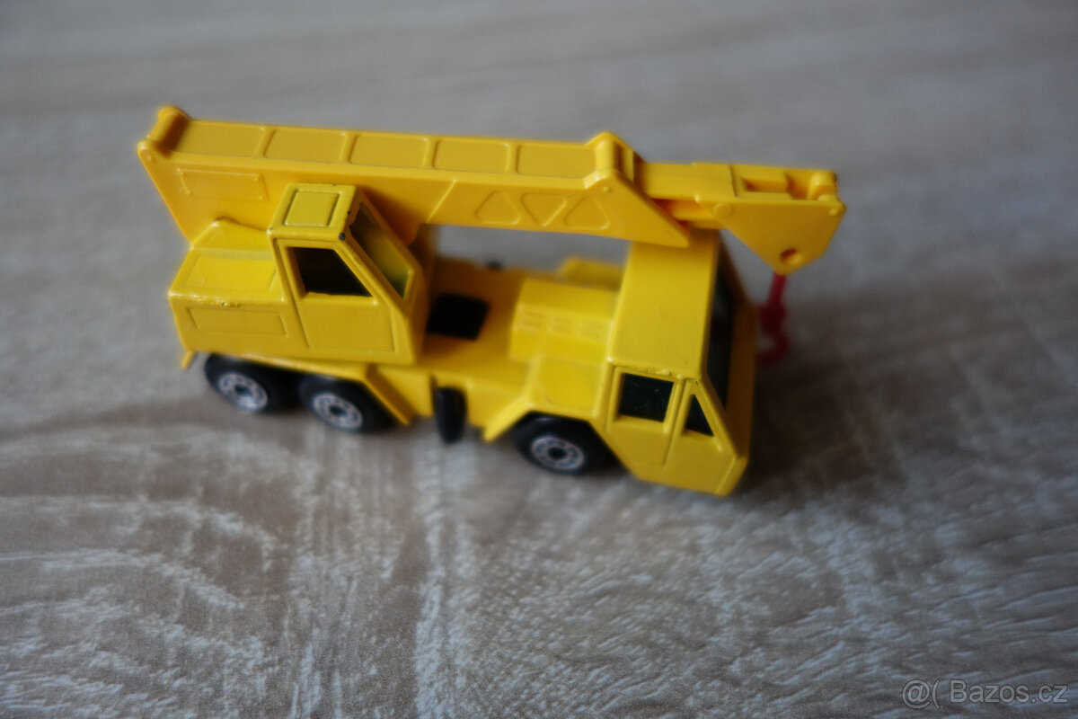 Matchbox Superfast No. 49 Crane Truck - 13