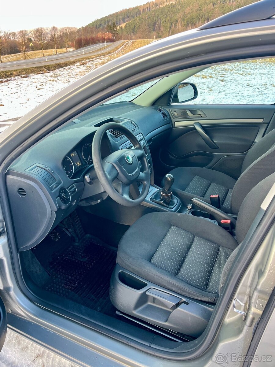 Škoda Octavia Combi 1,6, 75 kW - 13