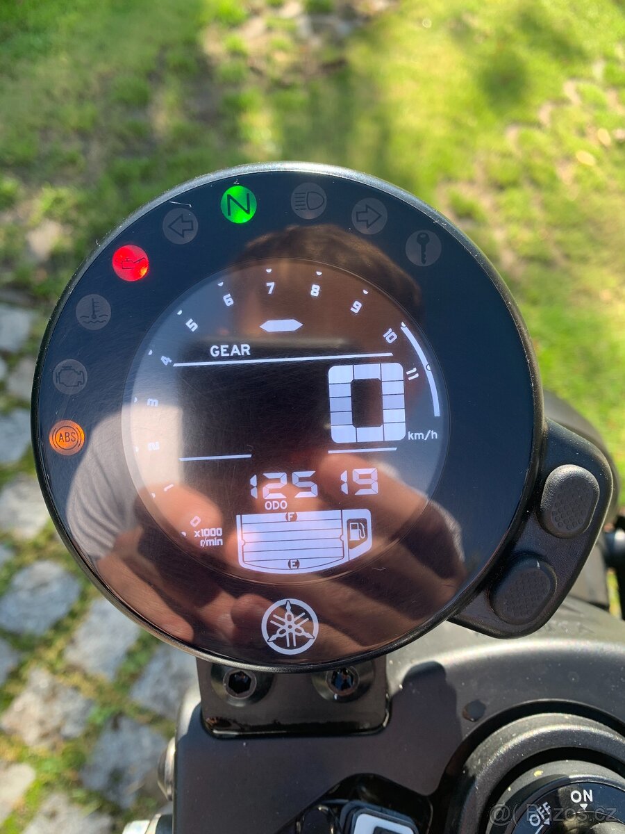 Yamaha XSR 700 (2022) - 13