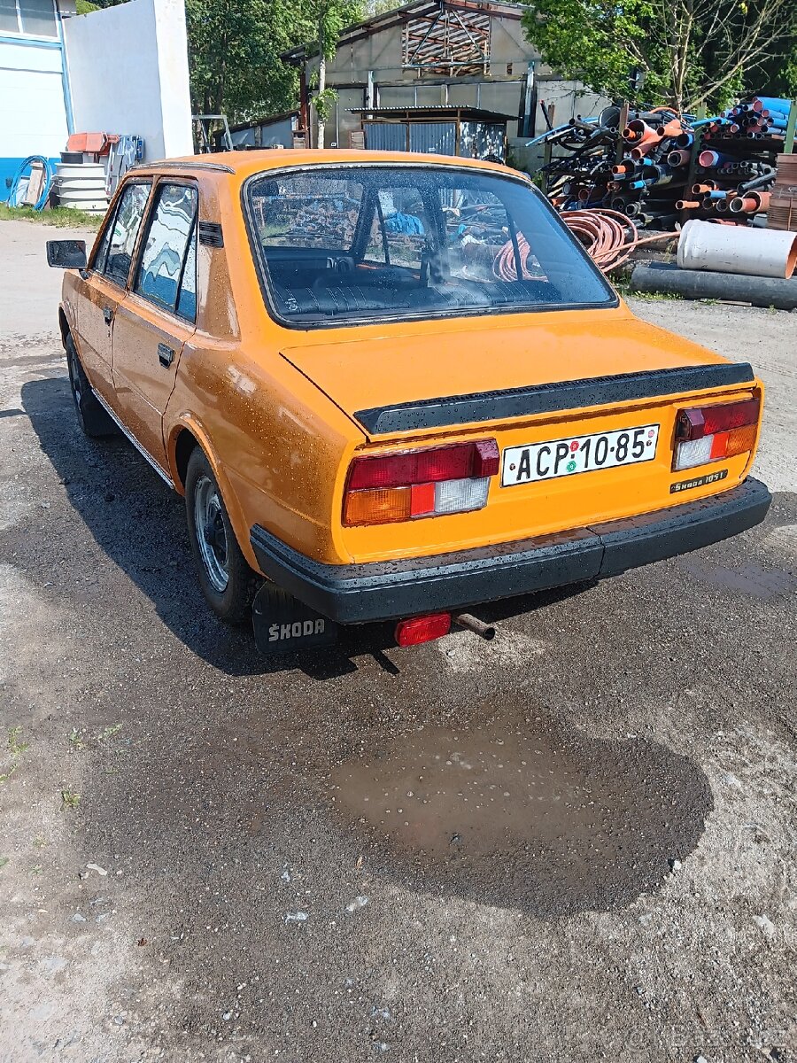 ŠKODA 105L - 13