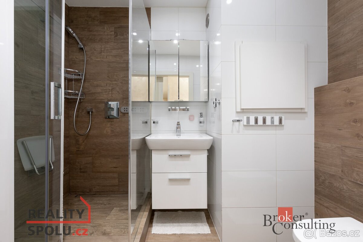 Převod dr. podílu, byty/3+1, 70 m2, Hulvácká 2819/16, 70030 - 13