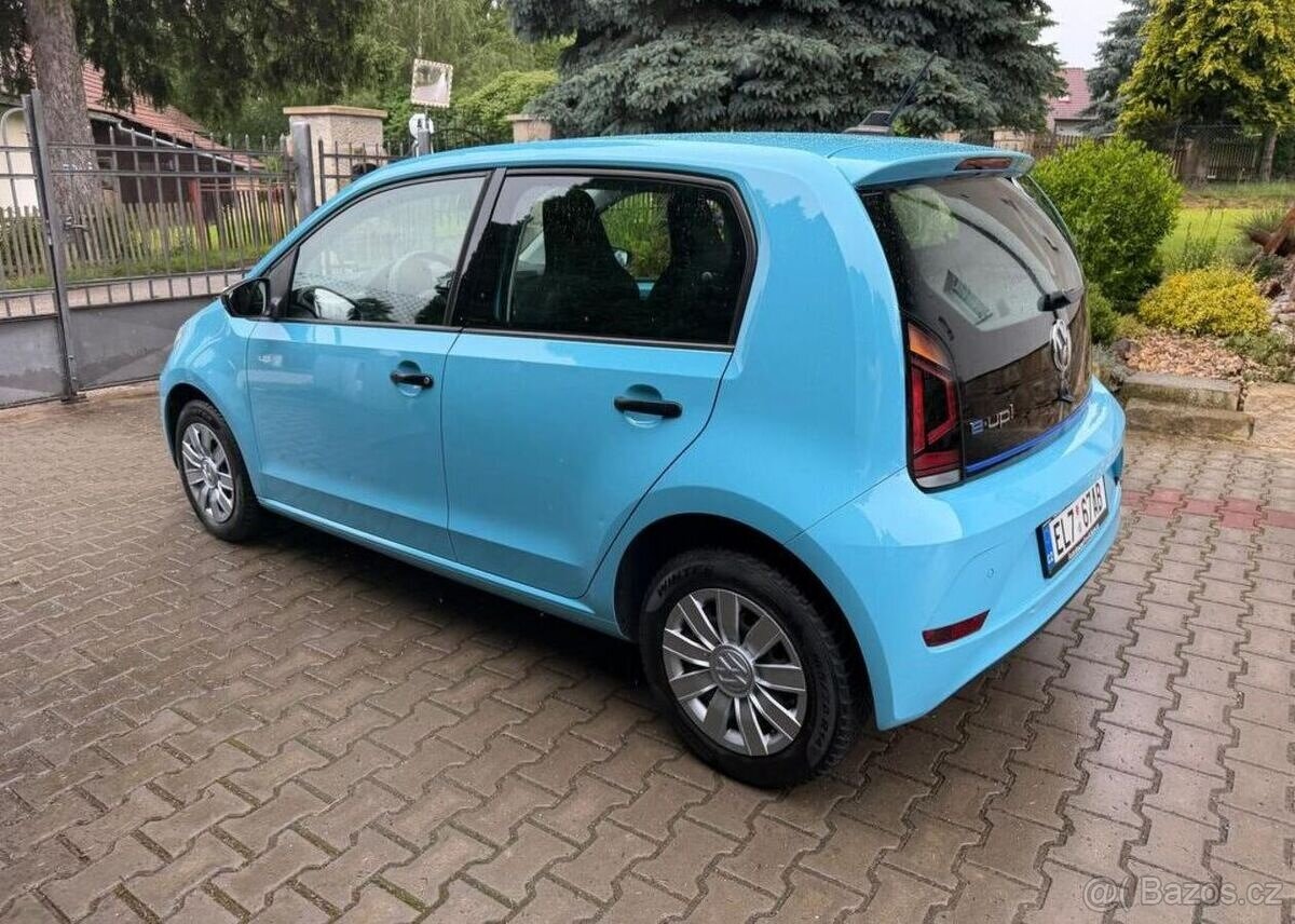 Volkswagen e-up 60 kw , serviska , Top stav elektro - 13