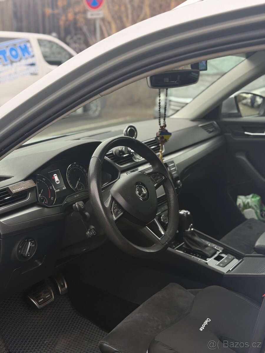 Škoda Superb 2.0 TDI DSG SportLine 4x4 140kw - 13