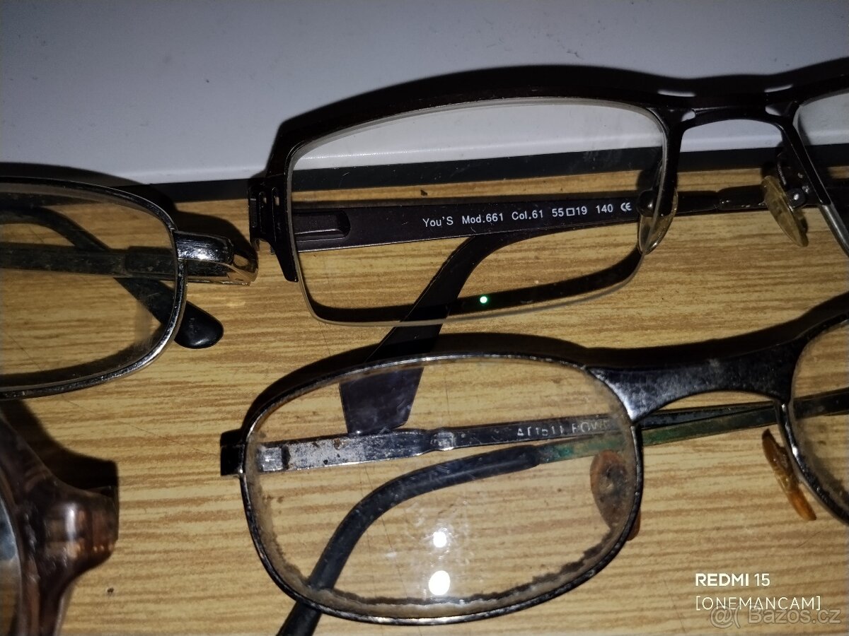 34 ks brýlí retro, Balmain, a další + díly - 13