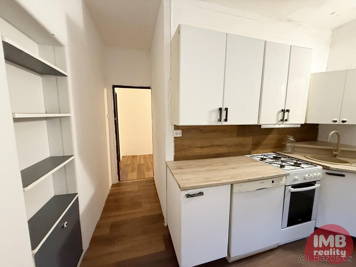 Prodej bytu 3+1 s lodžií v Kraslicích - 13