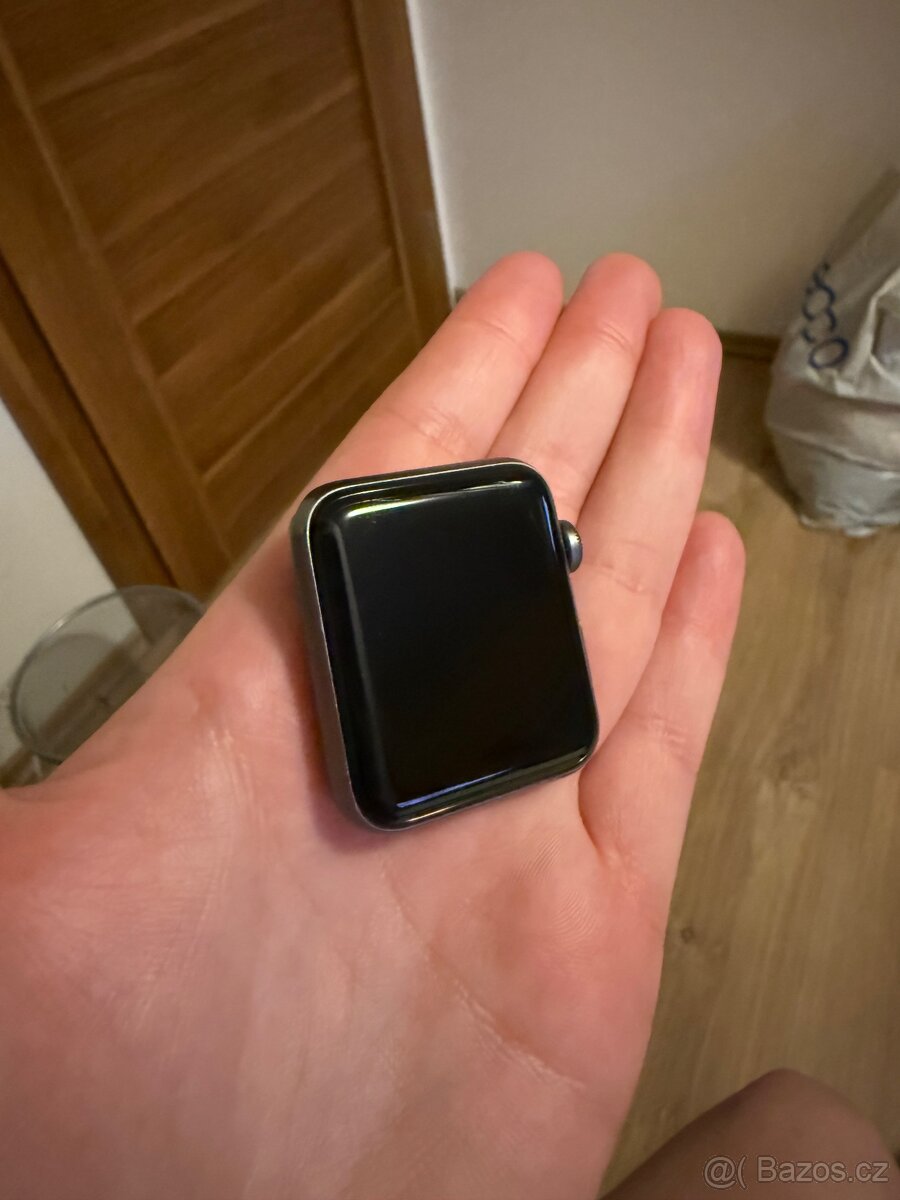 Apple Watch Series 3 42 mm hliník - 13