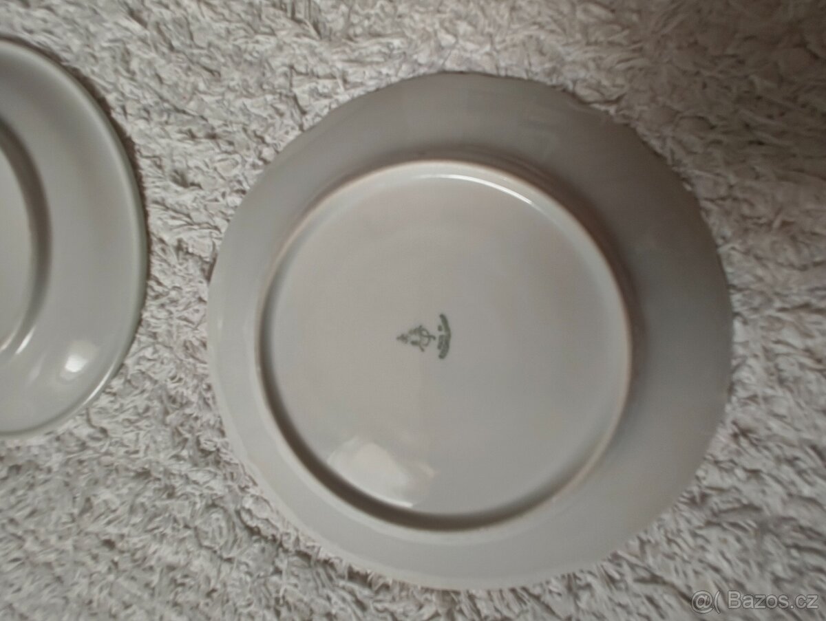 Talířky různé - 13