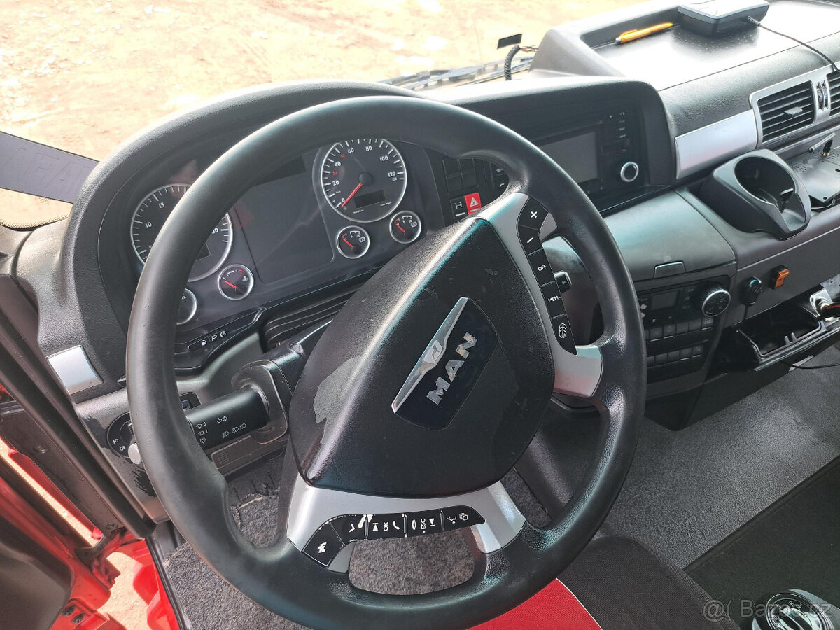 MAN TGX 18.480 tahač, hydraulika - 13