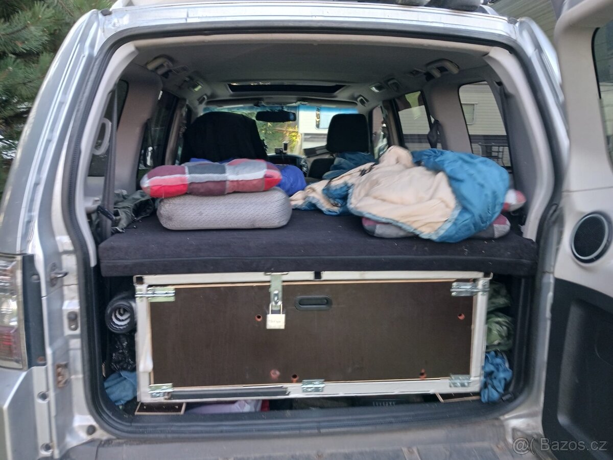 Mitsubishi Pajero 3,2 - 13