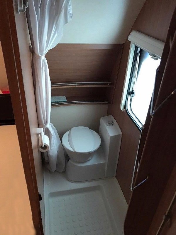 Karavan Knaus Spec. Edice, mover, klima, stan, držák kol - 13