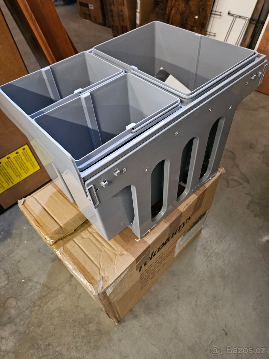 Nový recyklační odpadkový koš do k.linky - 13