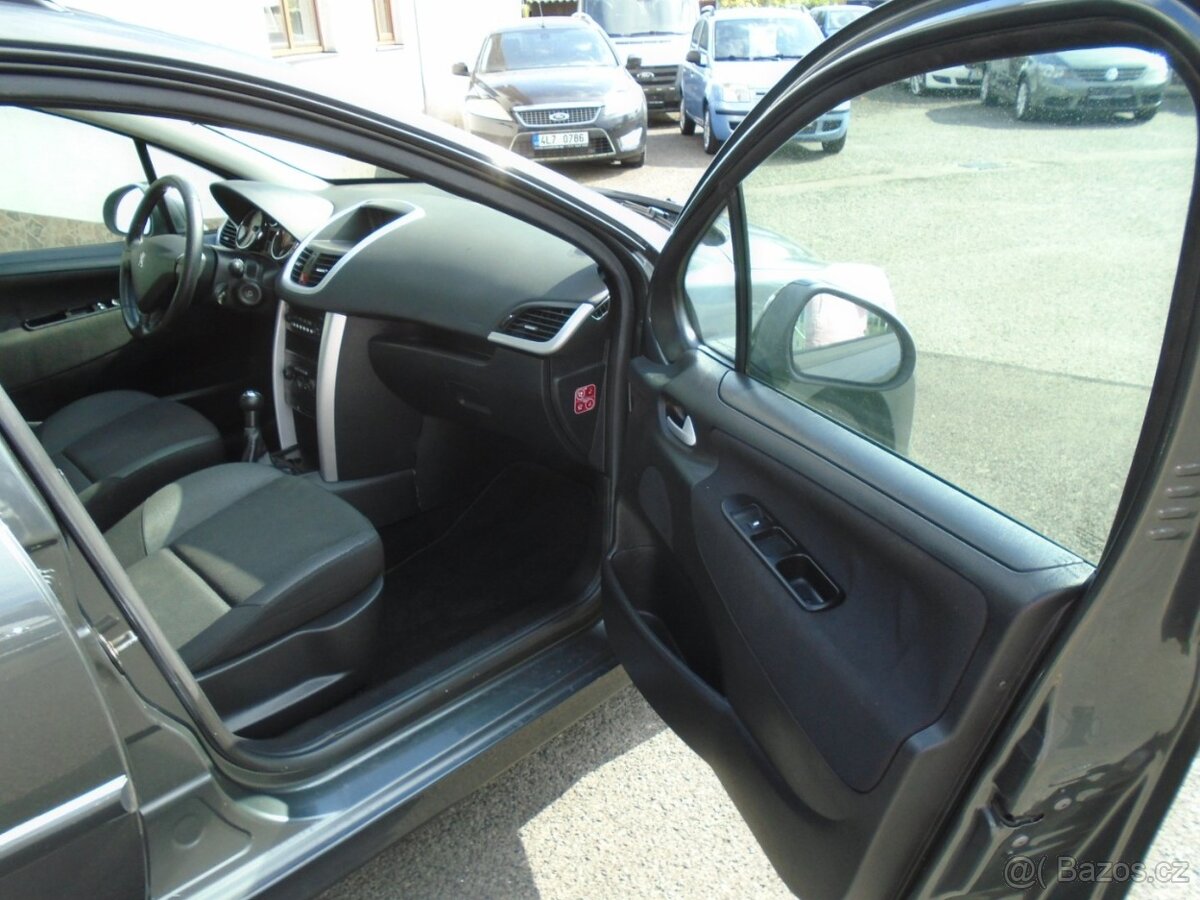 Peugeot 207 1.6 HDI - 13