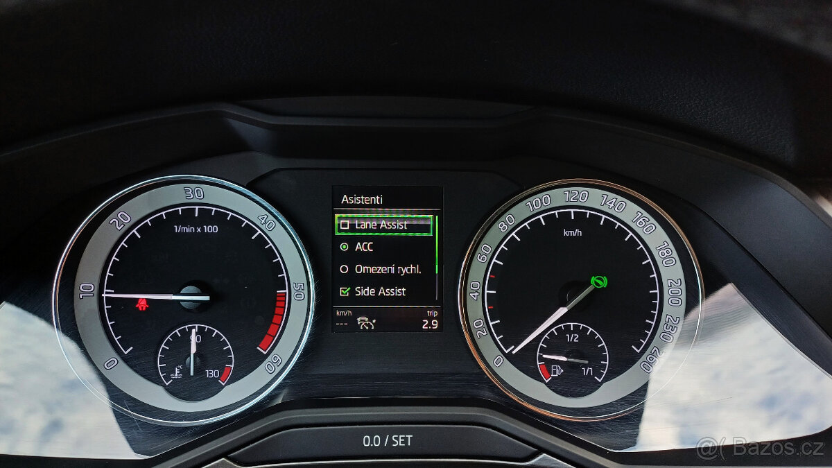 Superb combi 2.0TDI 4x4 140kW SCOUT-1maj-koup.ČR-NEHAV-DPH- - 13