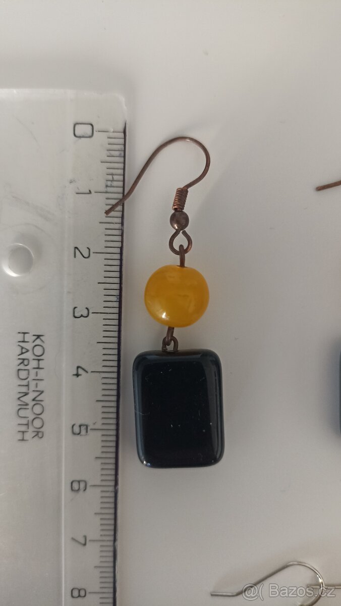 MIX šperky - náhrdelníky, dětské náramky, náušnice, prsten - 13