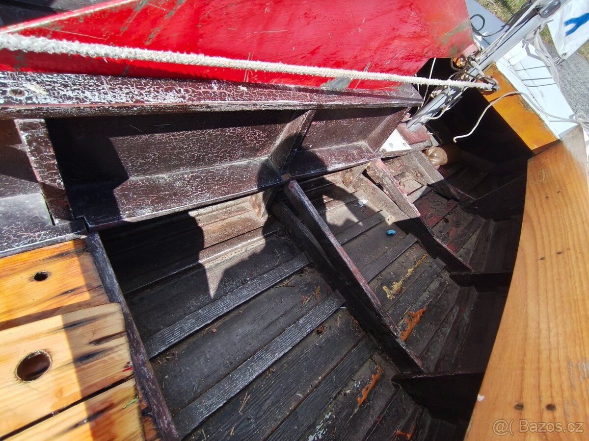 Plachetnice pirát - 13