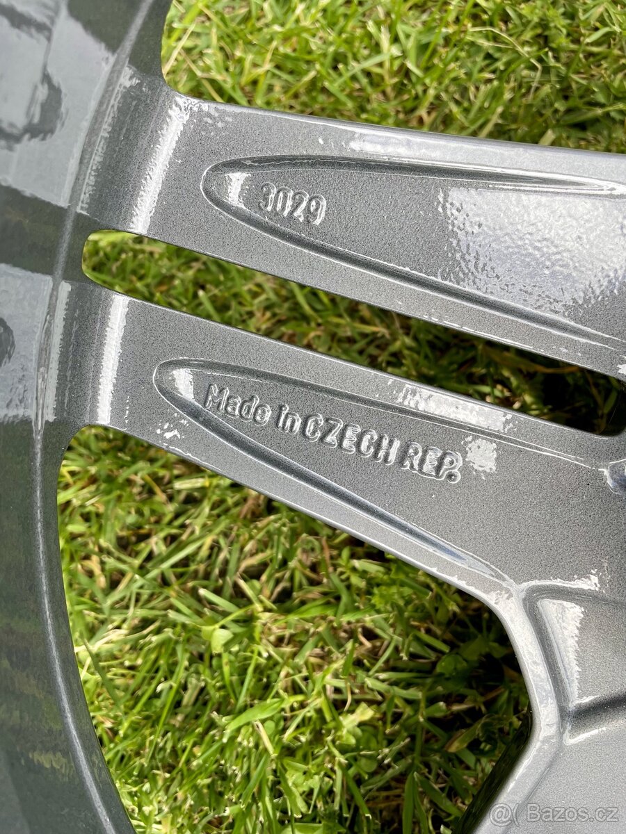 Alu AMG 7,5jx18 ET52 5x112 A/B/CLA - 13