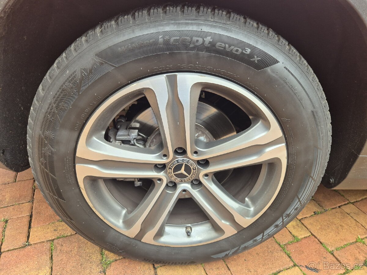 Mercedes-Benz GLC - 13