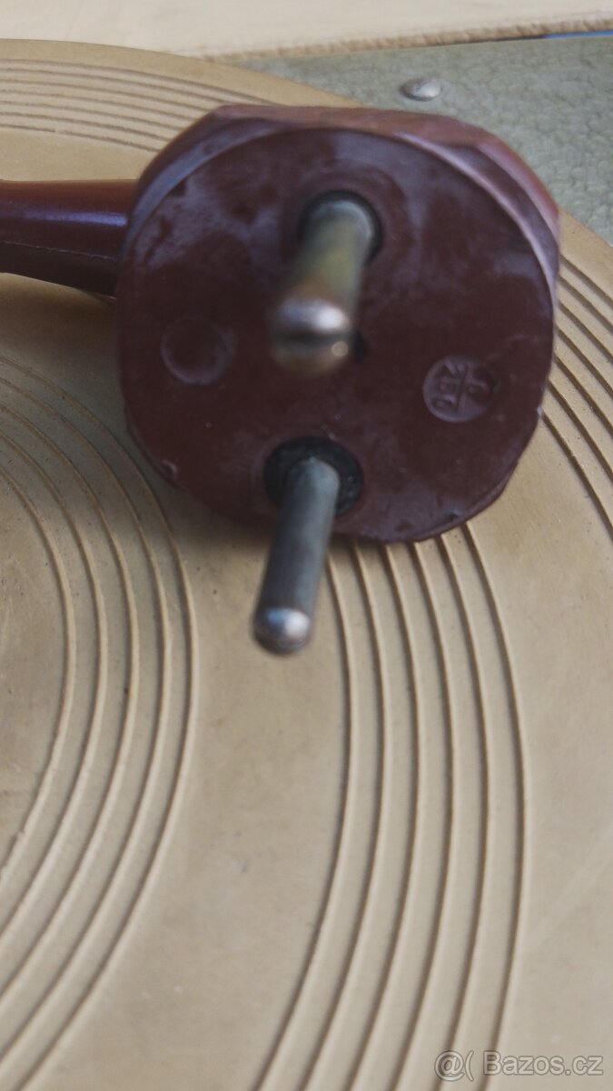 Prodám starý gramofon Donauland . - 13