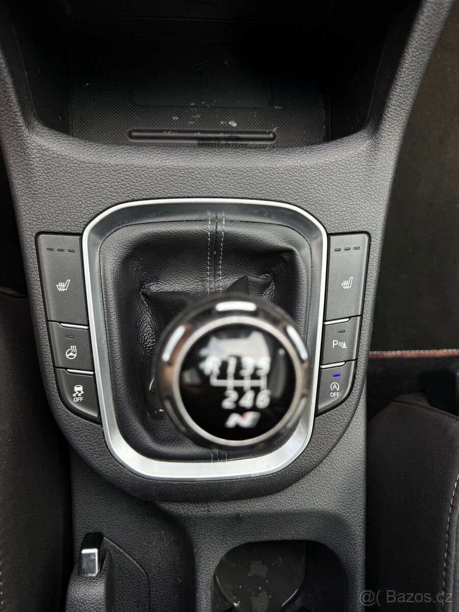 HYUNDAI i30N 2.0. N PERFORMANCE 202kW 2017 TOP STAV - 13