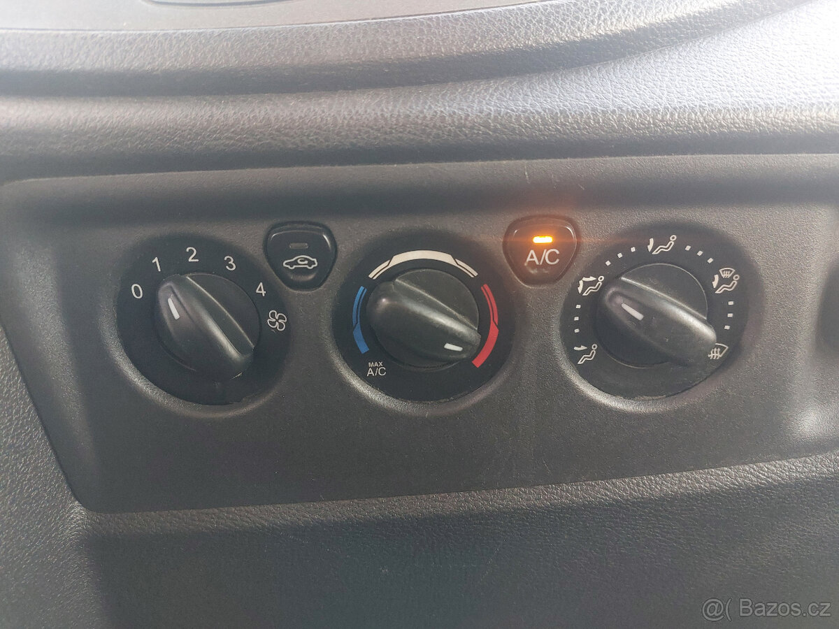 Ford Transit 2.2 TDCi 92kw VALNÍK PLACHTA 7míst - 13