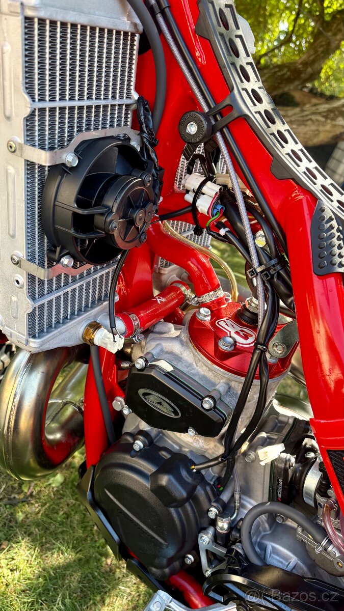 Beta RR300 MY24 - 13