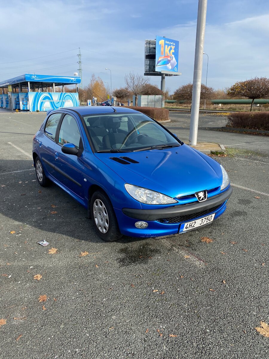 🚗 Pronájem úsporných a spolehlivých aut – pro každou přílež - 13