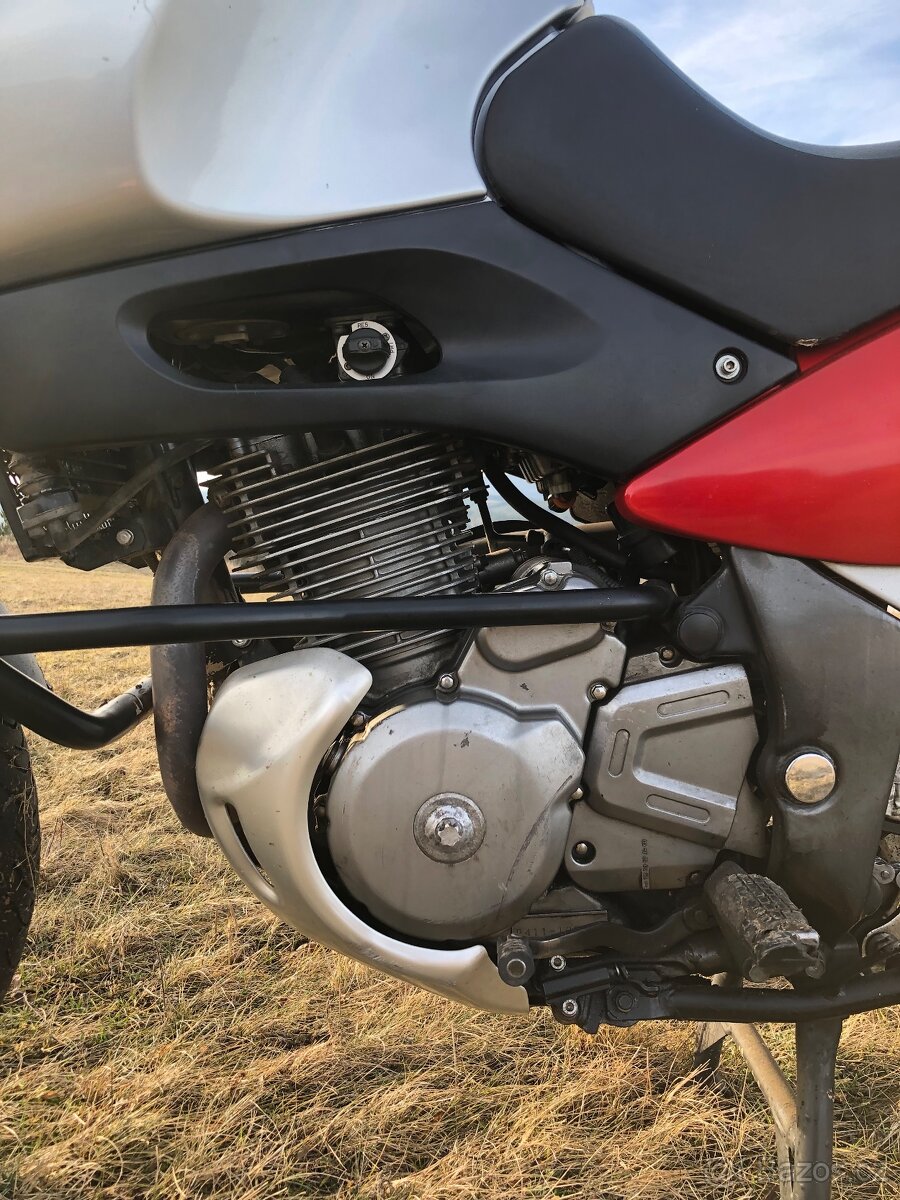 Suzuki xf 650 freewind - 13