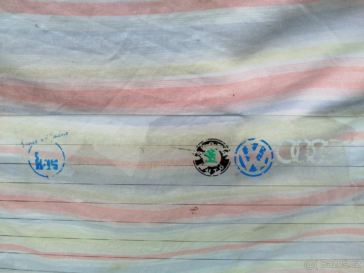 Škoda Felicie sklo kufru - 13