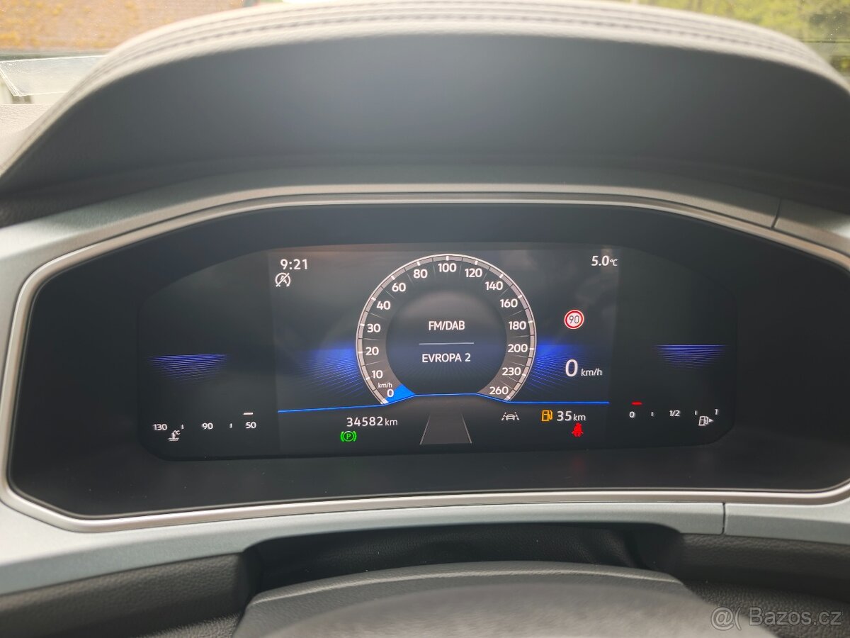 VOLKWAGEN T-ROC 1,5 Tsi v záruce - 13
