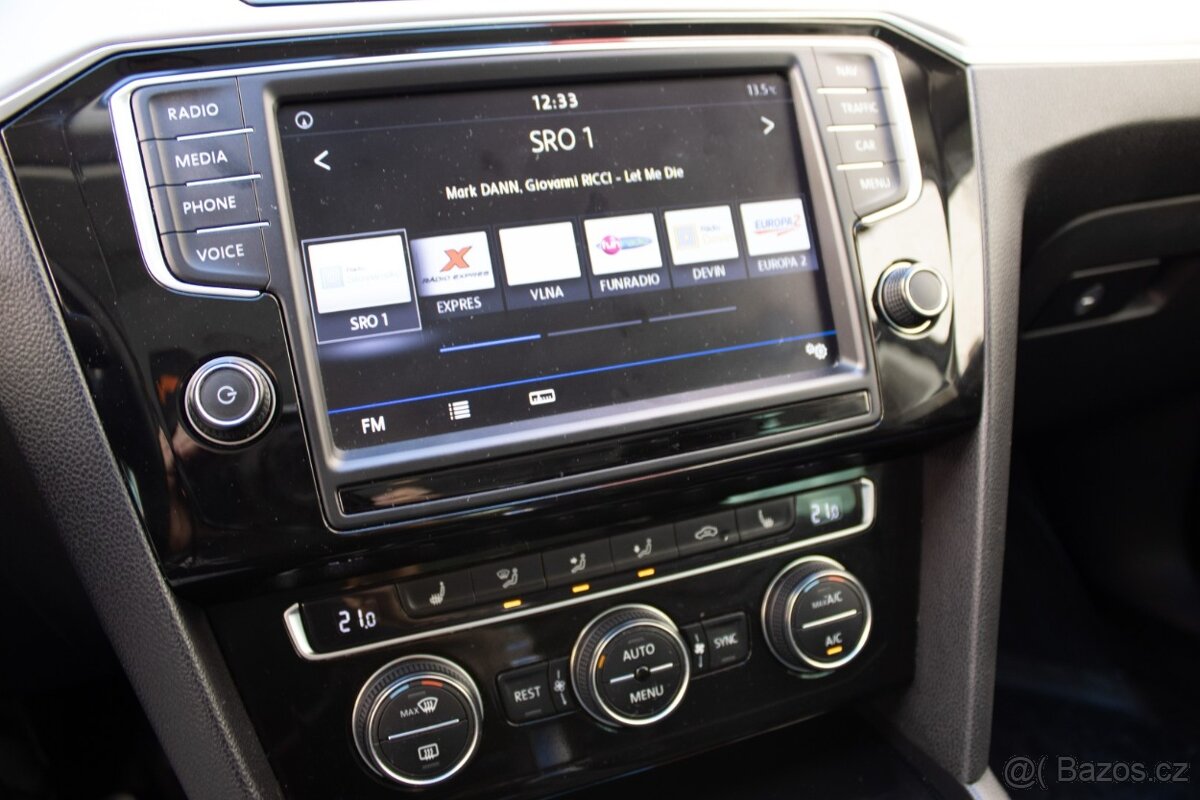 Volkswagen Passat Variant R-Line - 13