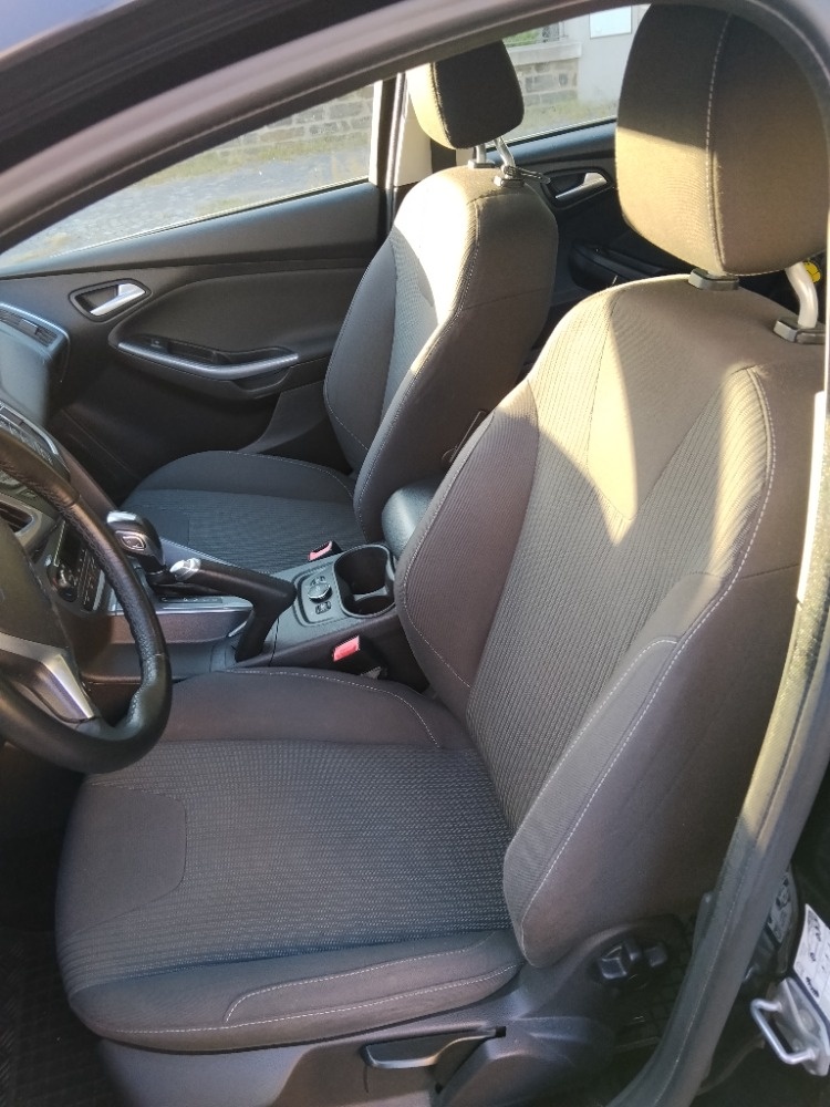 Ford Focus 2.0 TDCi Automat Titanium | Nová STK + DPF - 13