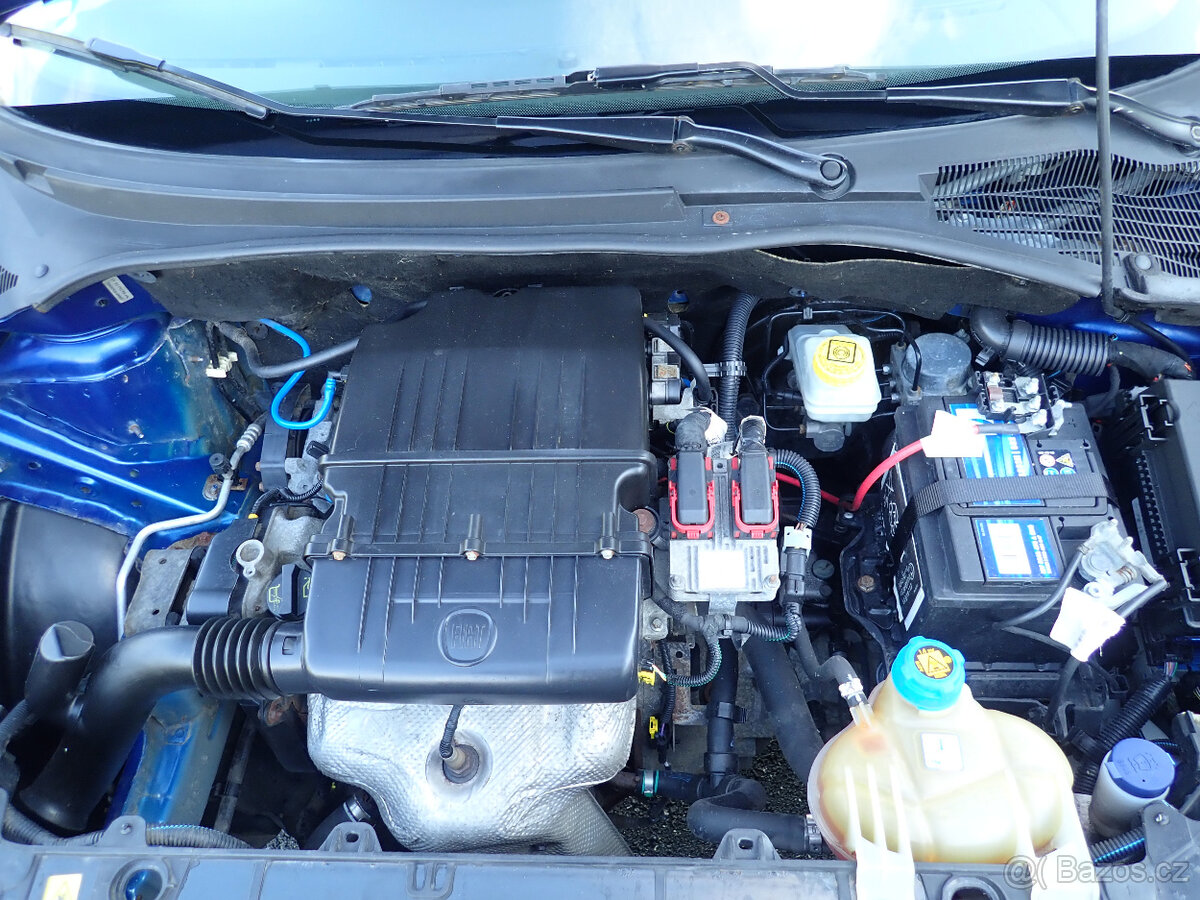Fiat Grande Punto - 13