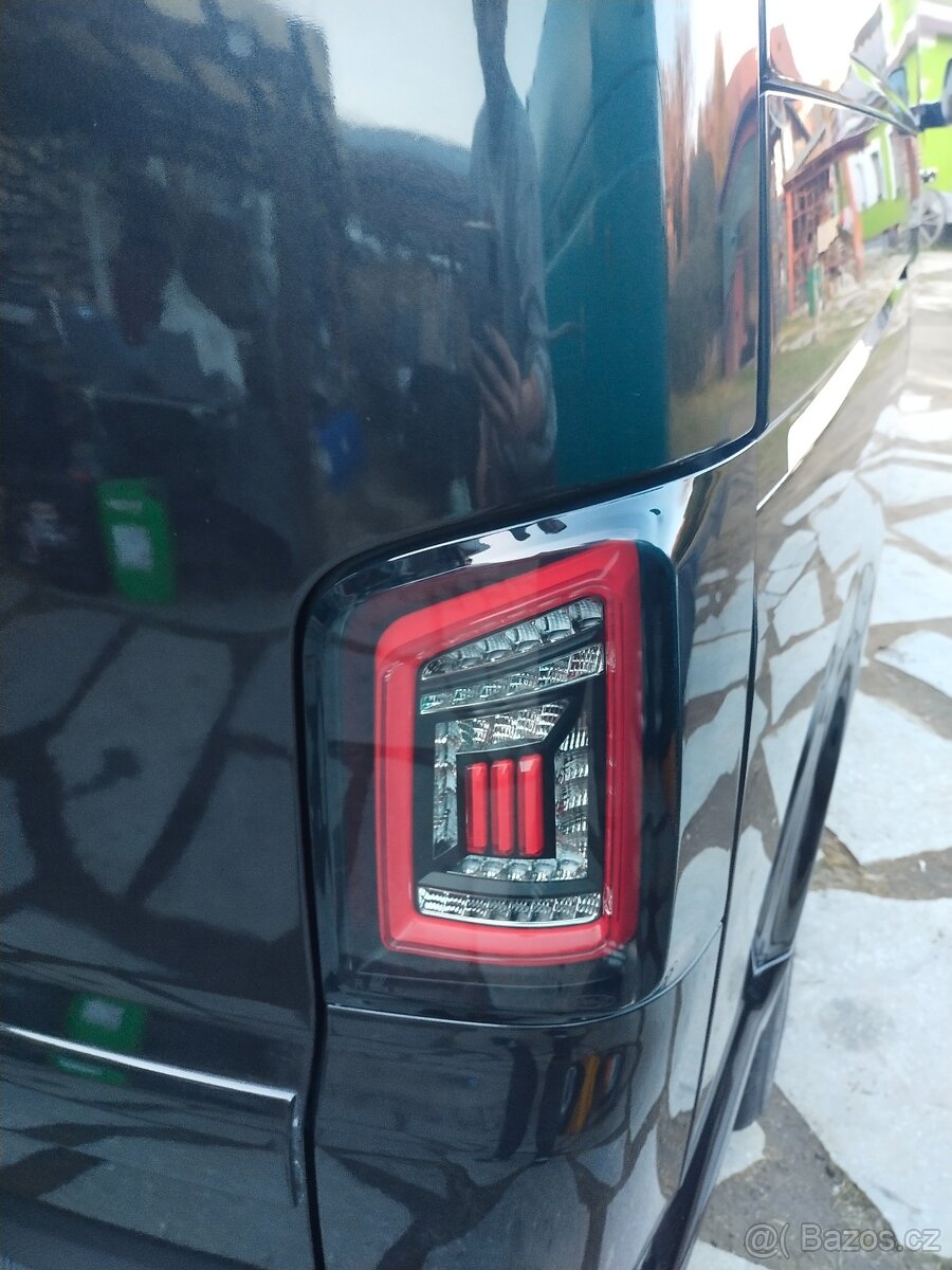 Volkswagen Multivan T5.1 Highline - 13