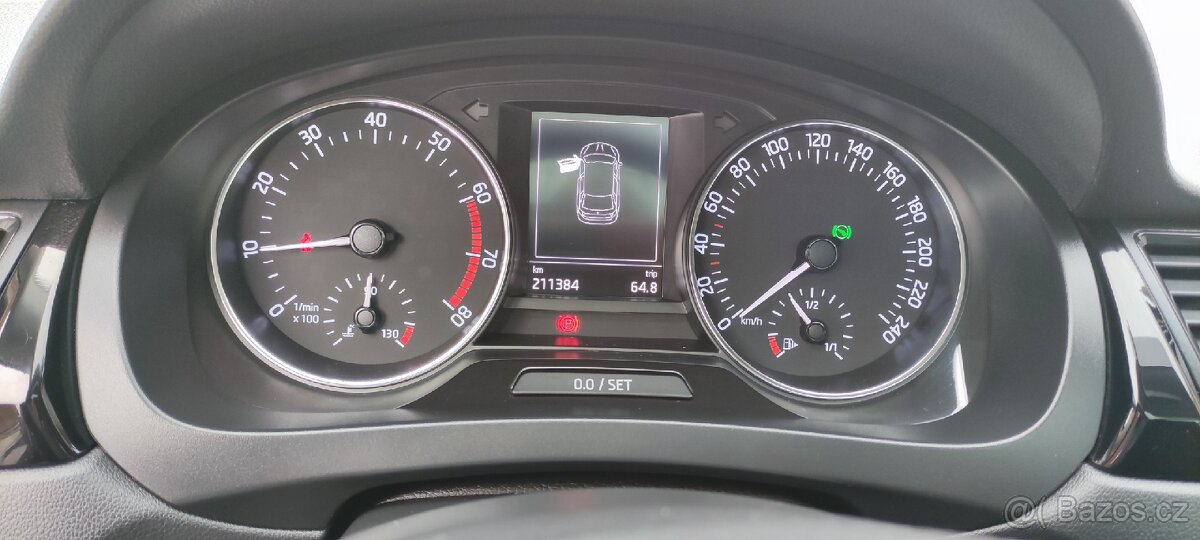 Škoda Rapid 1 2 TSI, DSG, panorama, navi, vyhřev - 13