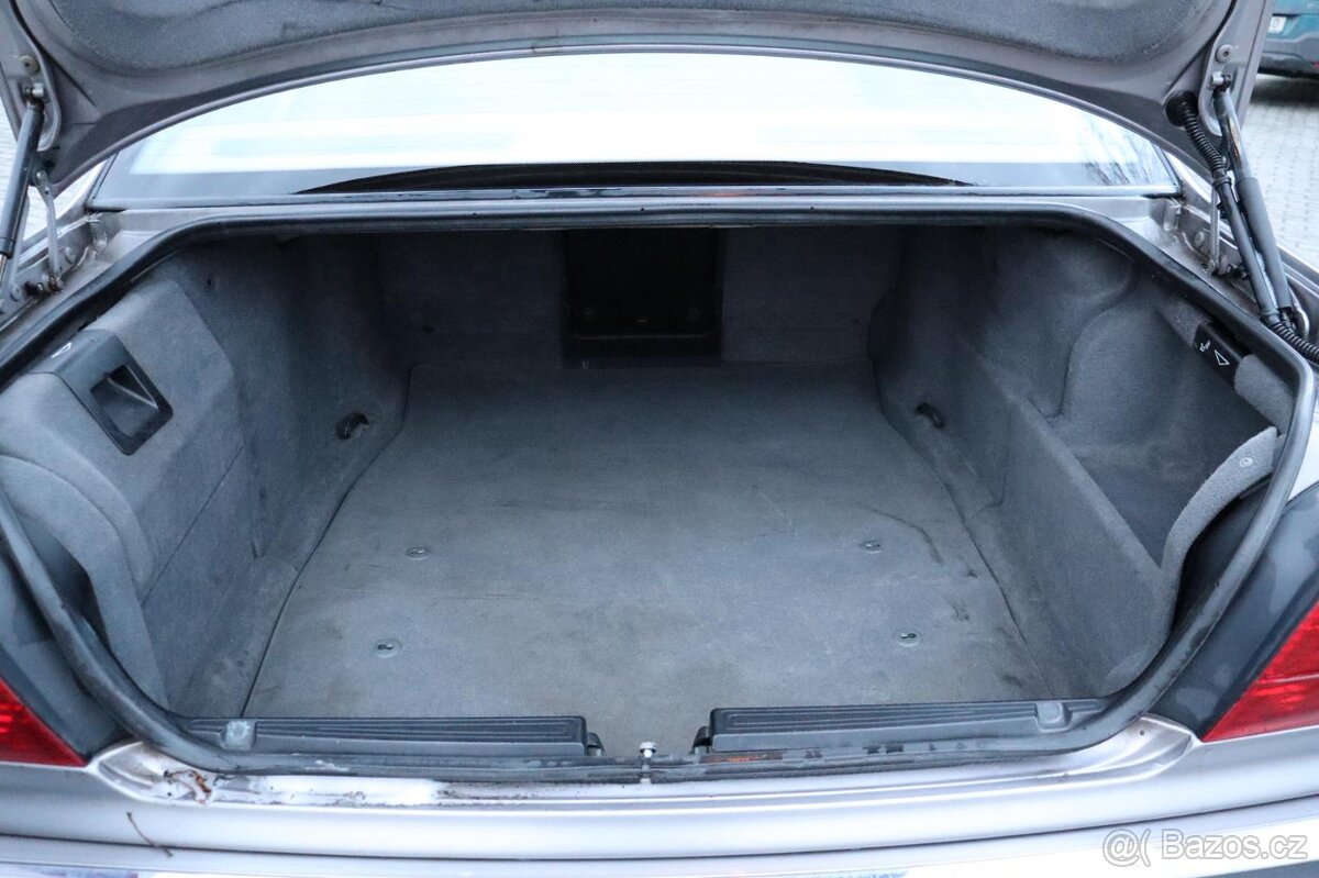 BMW E38 750i V12 - 13