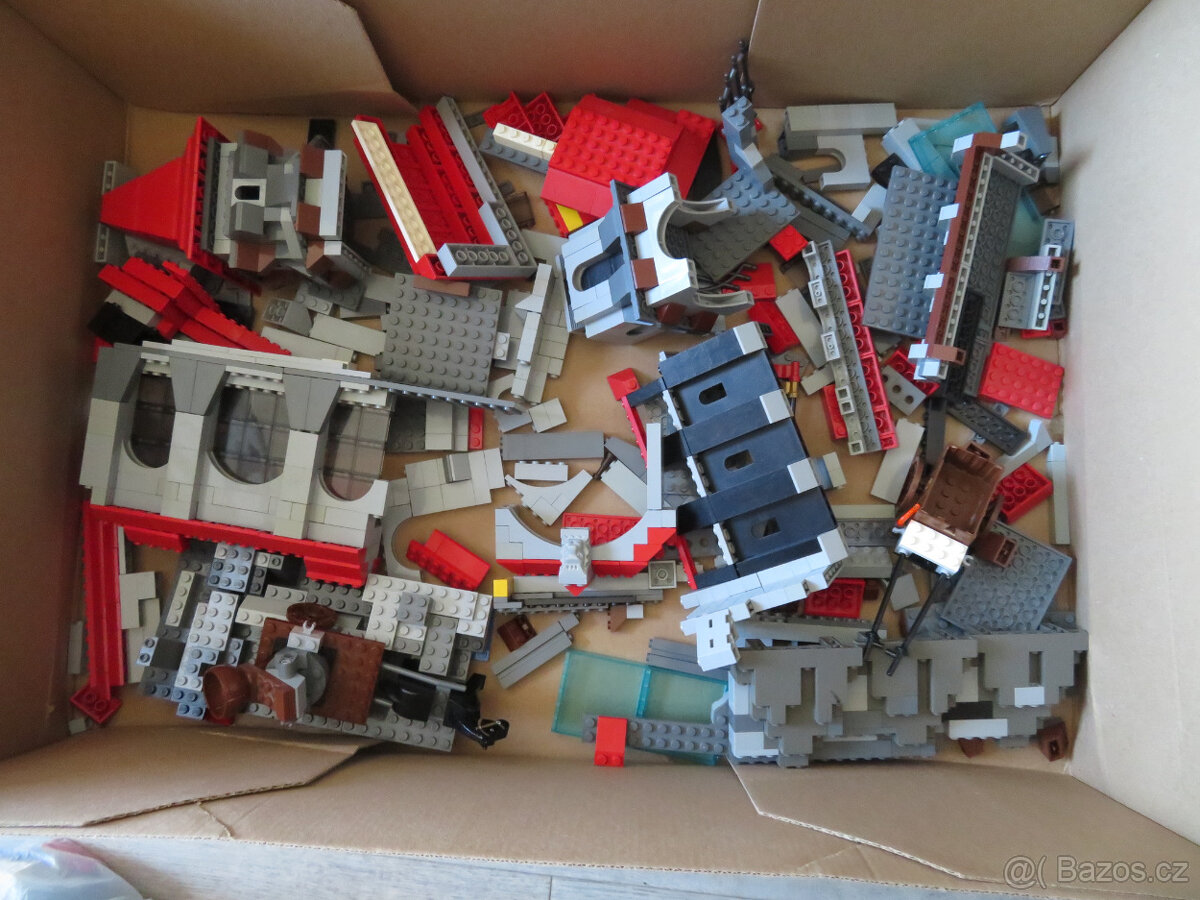 LEGO Castle mix - hrad 7946 + spousta extras, viz popis - 13