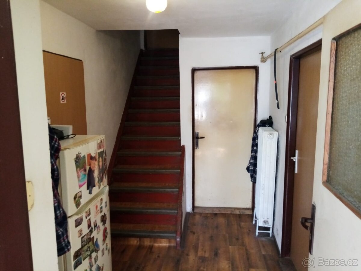 Rodinný dům na prodej - 13