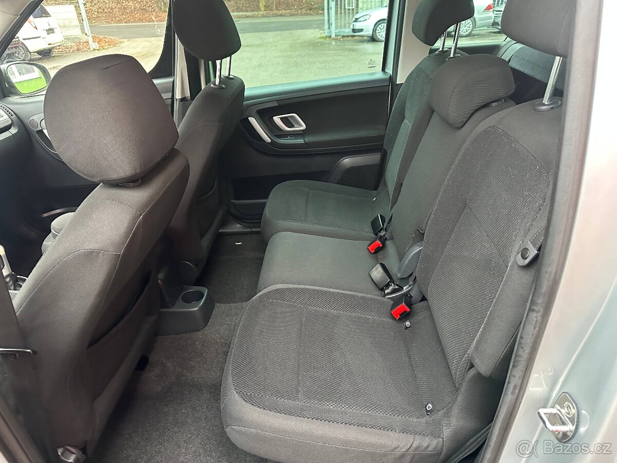 ŠKODA ROOMSTER 1.4TDi AMBITION - 13
