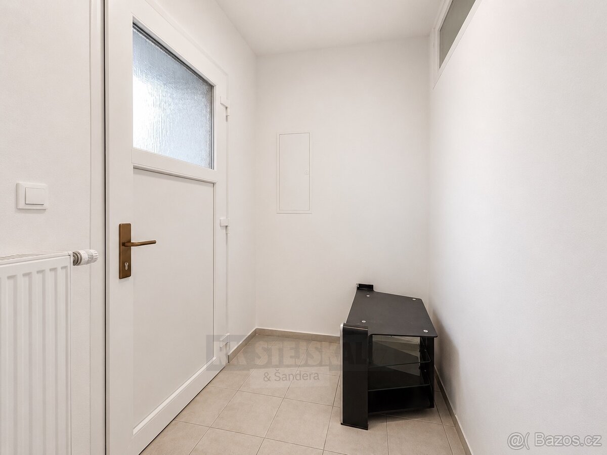 Pronájem bytu 2+1 55 m² - 13