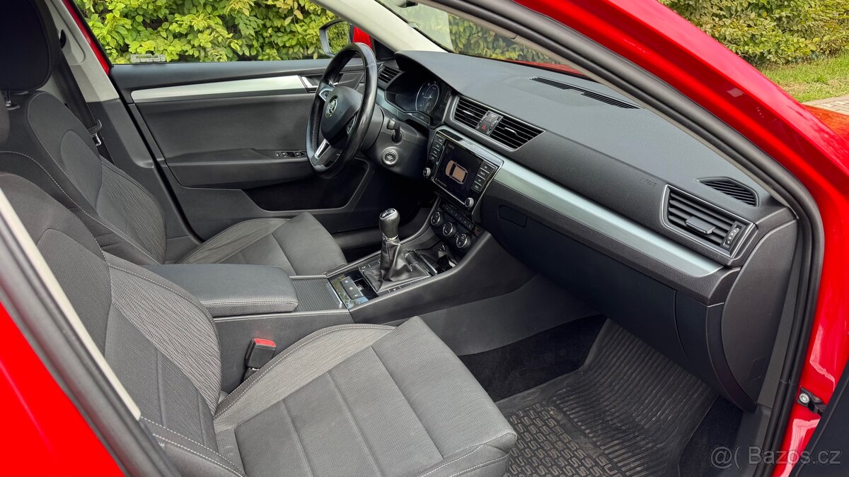 Škoda Superb kombi 3 III 2.0TDI 110kW NAVI XENON 1.MAJ CZ - 13