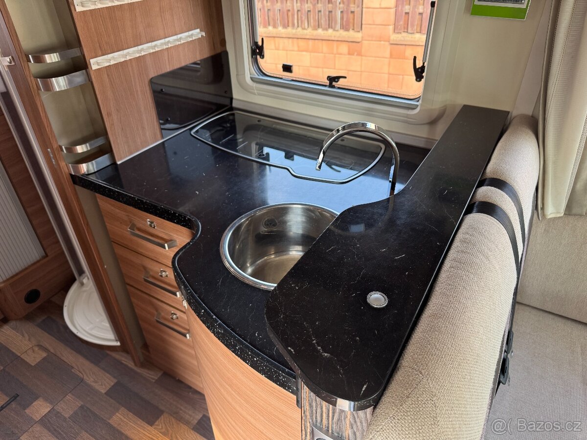 Obytný automobil Knaus, SKY I 700 Plus - 13