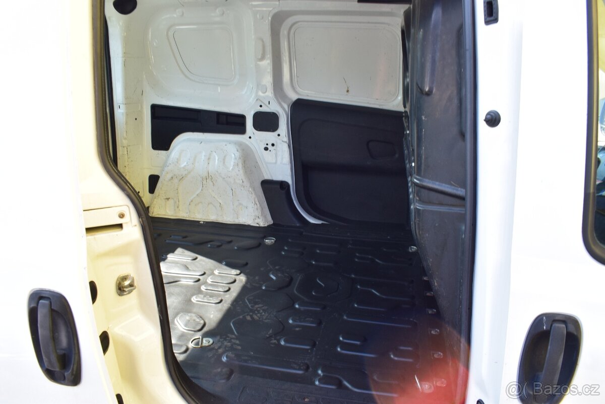 Opel Combo 1,3 CDTi PO SERVISU,PO STK - 13