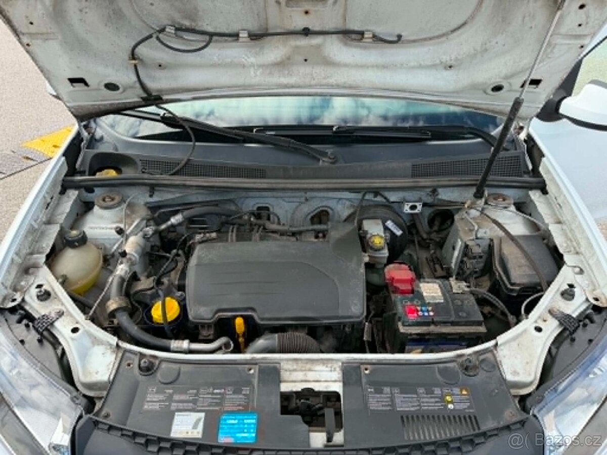 Dacia Logan 1,2 klima - 13