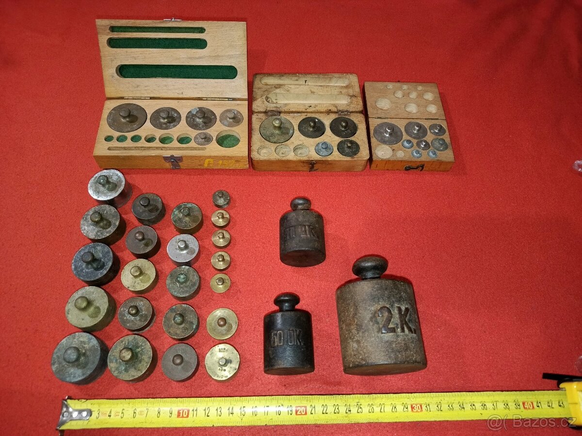 Váhy - miskové, na zlato, na dopisy atd + hodně závaží - 13