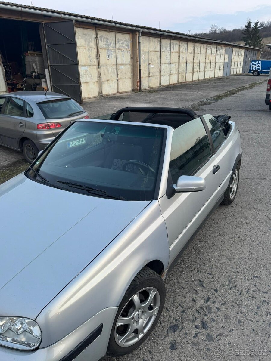 VW Golf Cabrio 1.6 74 kW, r. 2000 - 13