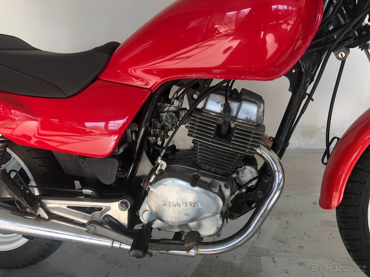 Honda CB250 - 13